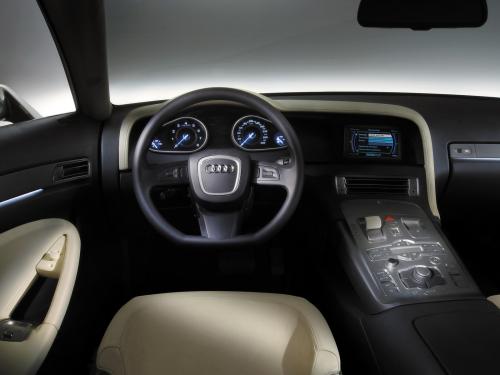 Audi interiér