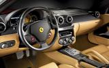 Ferrari GTB interiér 2